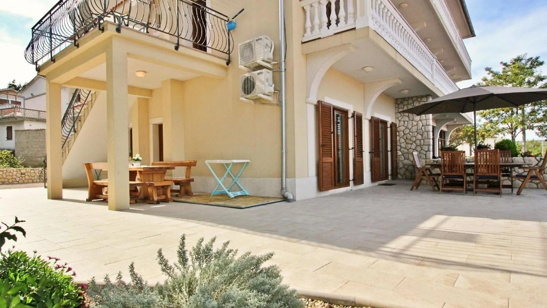 Apartment Ivanka Soline  Croatia