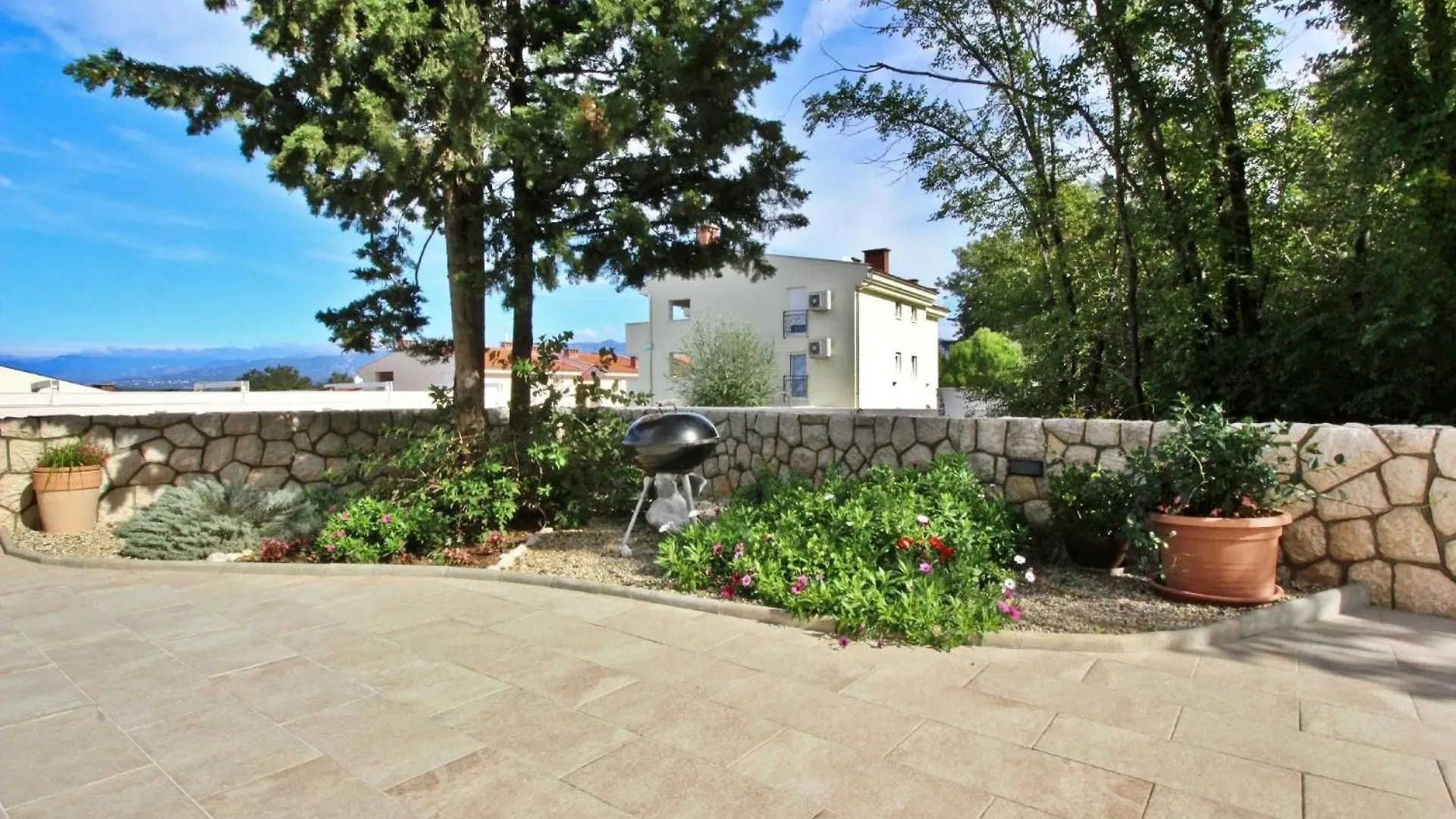 Apartment Ivanka Soline  Croatia